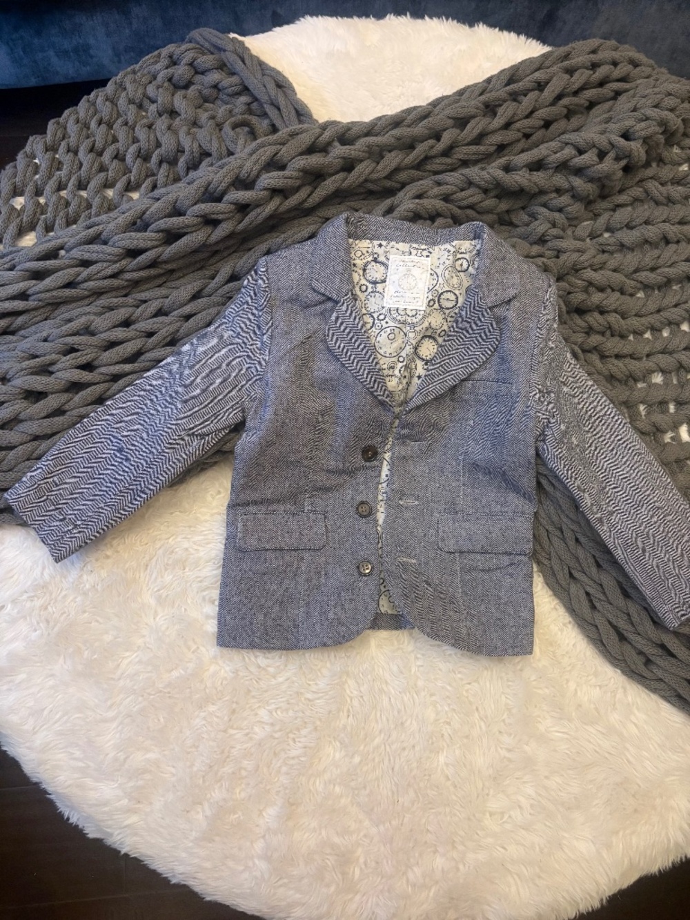 Blazer - Picture 1 of 4